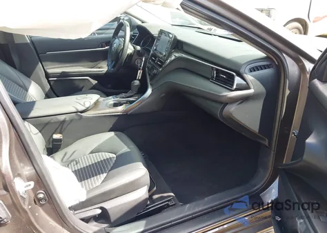 2024 Toyota Camry Se z USA, uszkodzony, nr VIN 4T1G11AK5RU892930